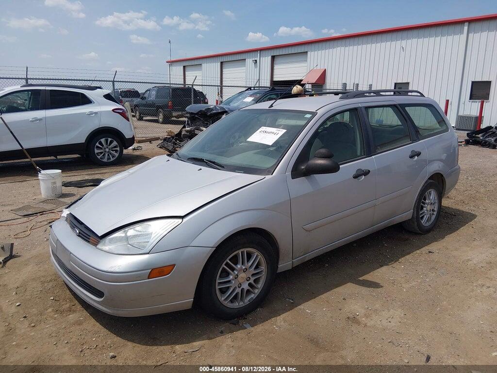 1FAHP36302W216552 2002 FORD FOCUS photo no. 2