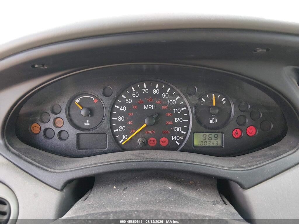1FAHP36302W216552 2002 FORD FOCUS photo no. 7