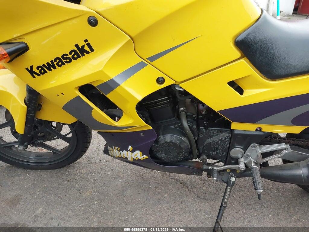 JKAEXMF122A088792 2002 KAWASAKI EX250 photo no. 9
