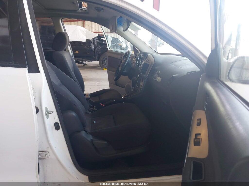 2T1KR32E73C081842 2003 TOYOTA MATRIX photo no. 5