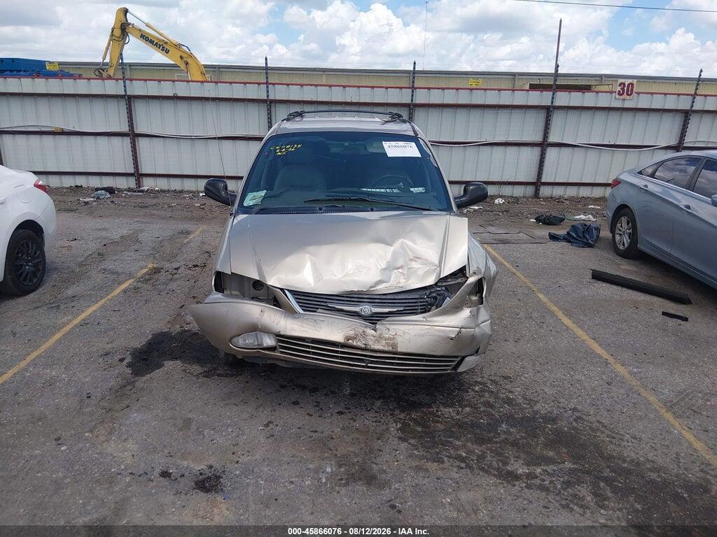 2C8GP54L43R304324 2003 CHRYSLER TOWN & COUNTRY photo no. 11