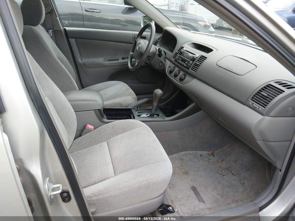 4T1BE32K84U262062 2004 TOYOTA CAMRY photo no. 5