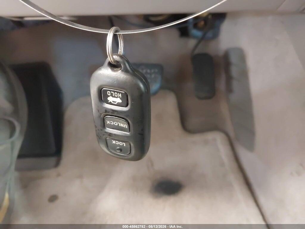 4T1BE30K04U288917 2004 TOYOTA CAMRY photo no. 11