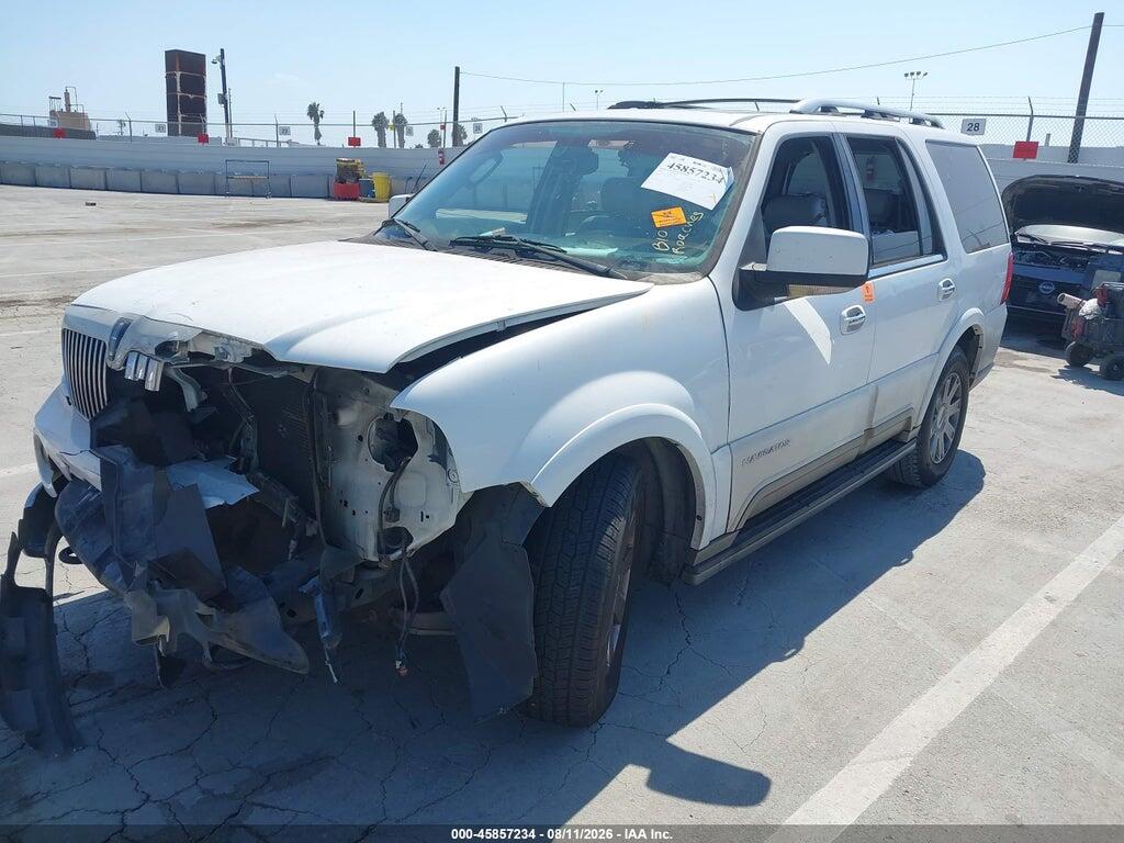 5LMFU27R14LJ33023 2004 LINCOLN NAVIGATOR photo no. 2