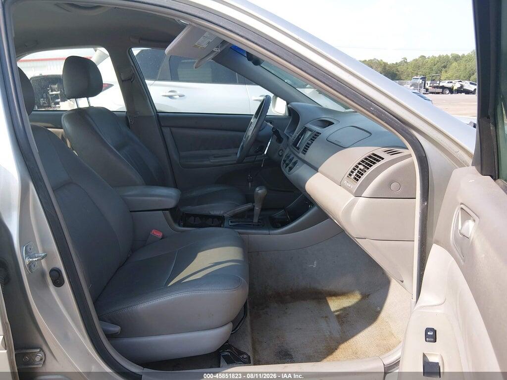 4T1BF32K44U580791 2004 TOYOTA CAMRY photo no. 5