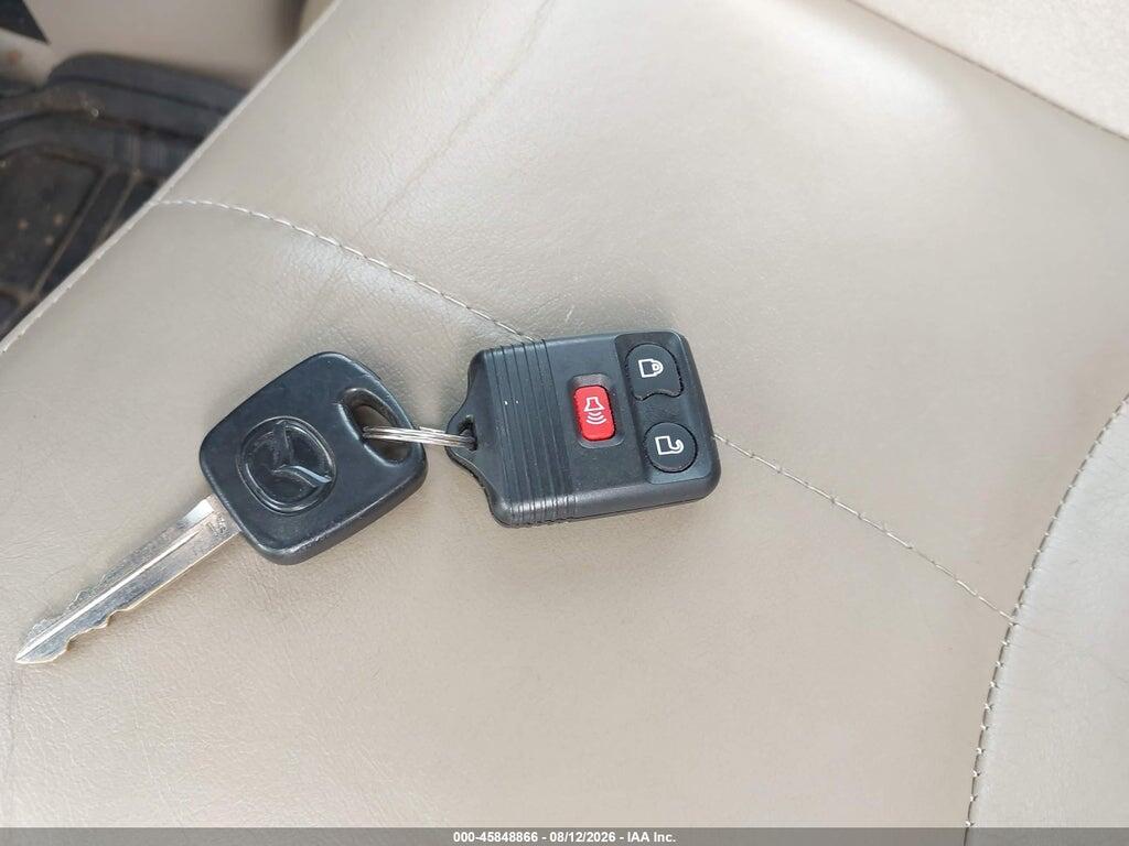 4F2CZ06124KM01756 2004 MAZDA TRIBUTE photo no. 11