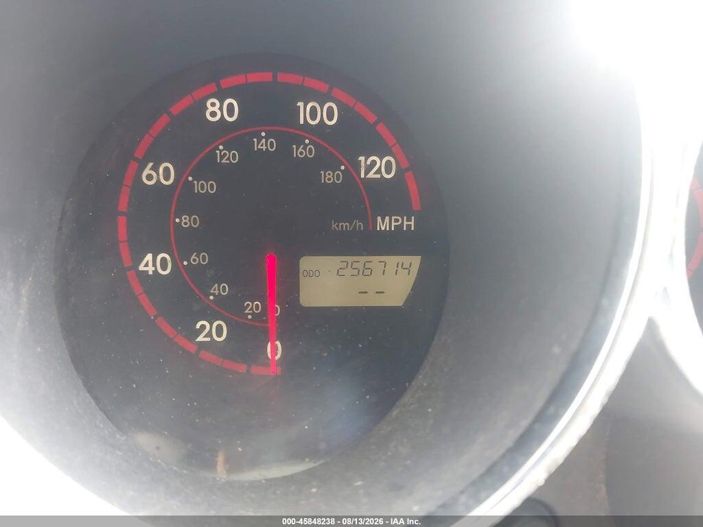 2T1KR32E74C214410 2004 TOYOTA MATRIX photo no. 7