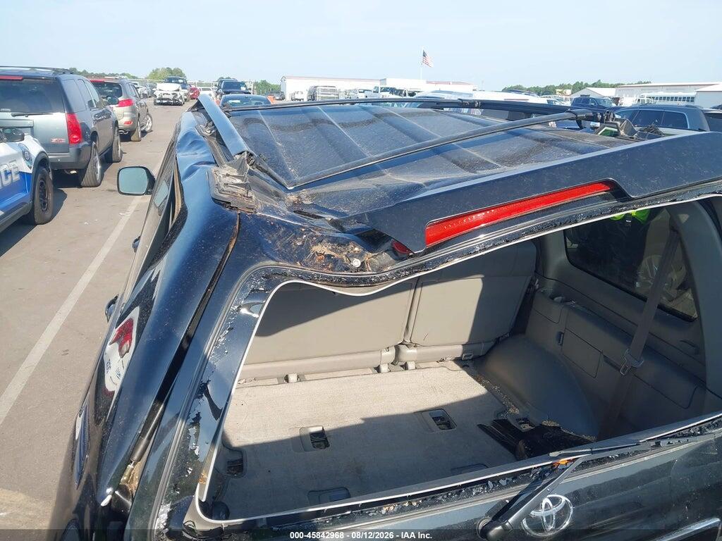 JTEHT05J442064303 2004 TOYOTA LAND CRUISER photo no. 6