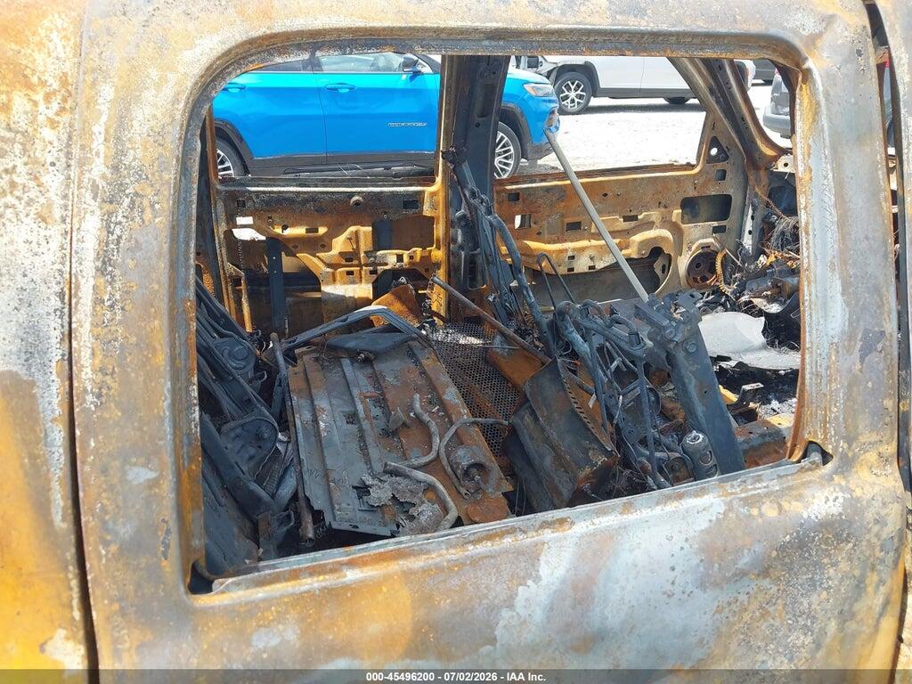 1GNFK16TX4J241275 2004 CHEVROLET SUBURBAN 1500 photo no. 8