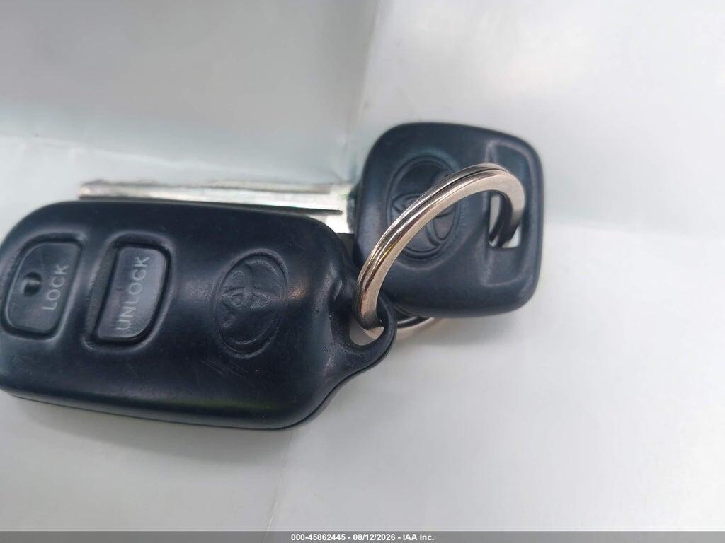 JTEGD21A450108646 2005 TOYOTA HIGHLANDER photo no. 11