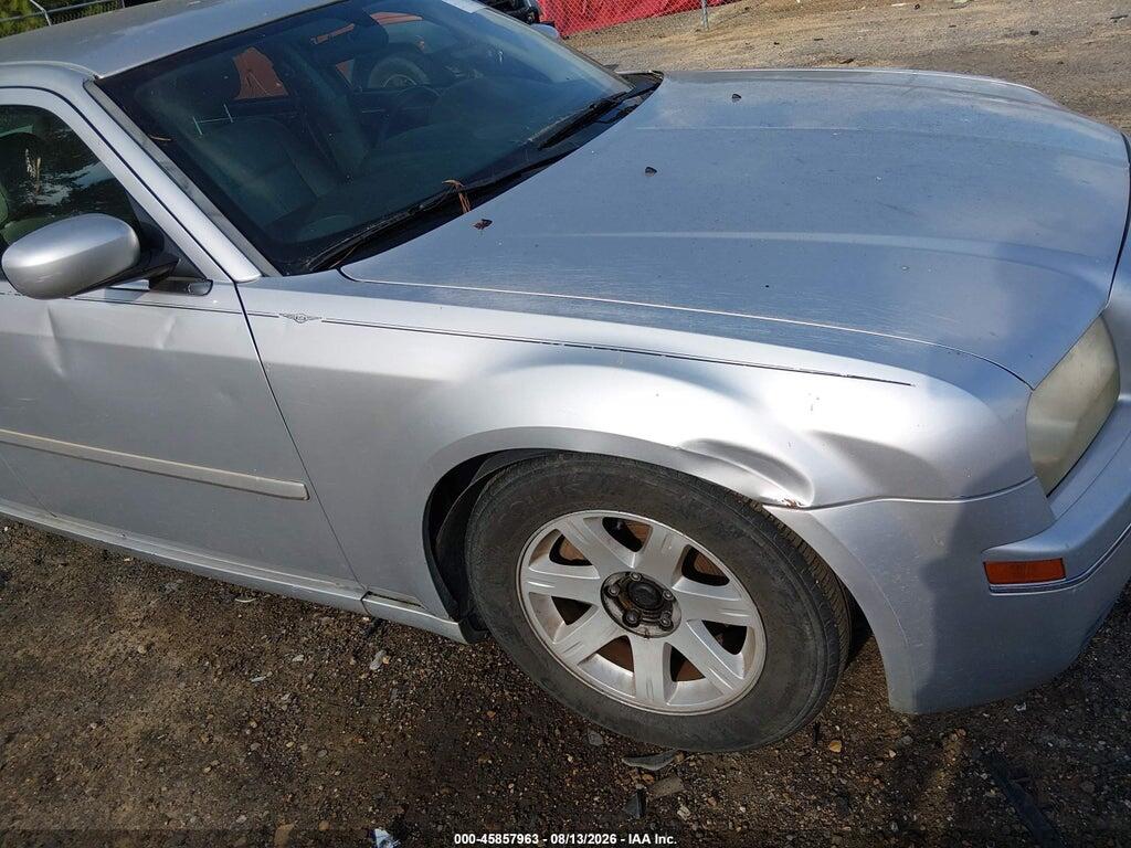 2C3JA53G85H117405 2005 CHRYSLER 300 photo no. 12