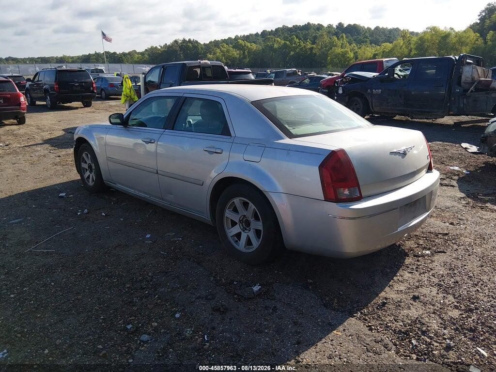 2C3JA53G85H117405 2005 CHRYSLER 300 photo no. 3