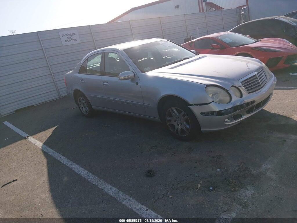 WDBUF65J15A645647 2005 MERCEDES-BENZ E 320 photo no. 3