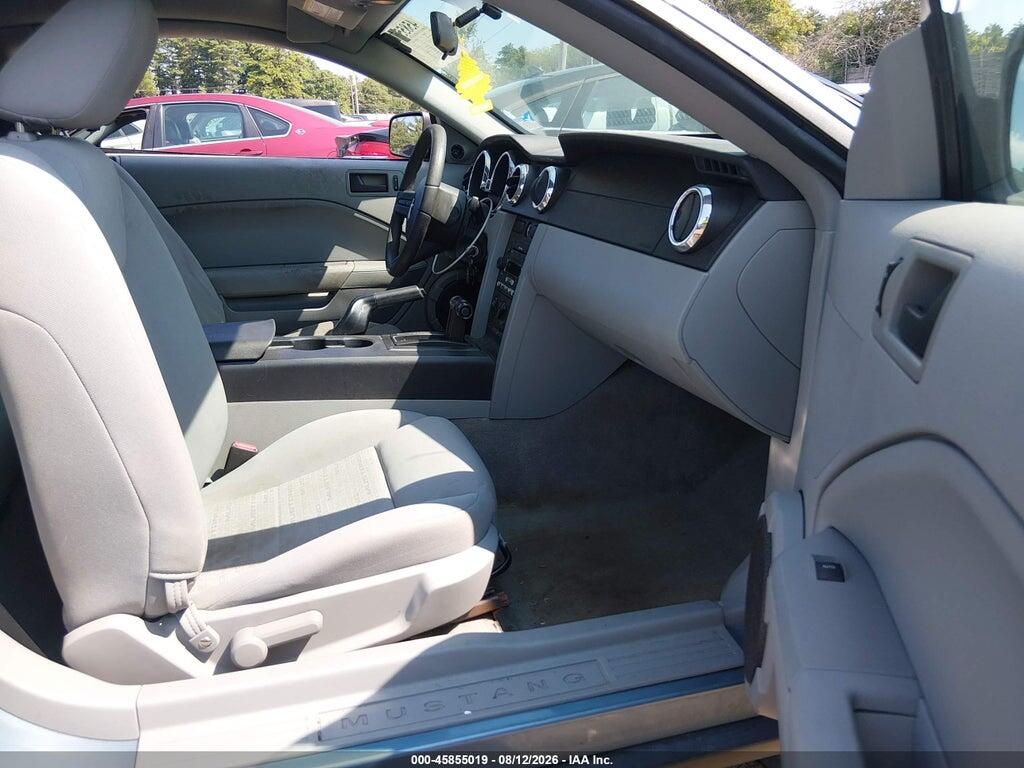 1ZVFT80N055116480 2005 FORD MUSTANG photo no. 5