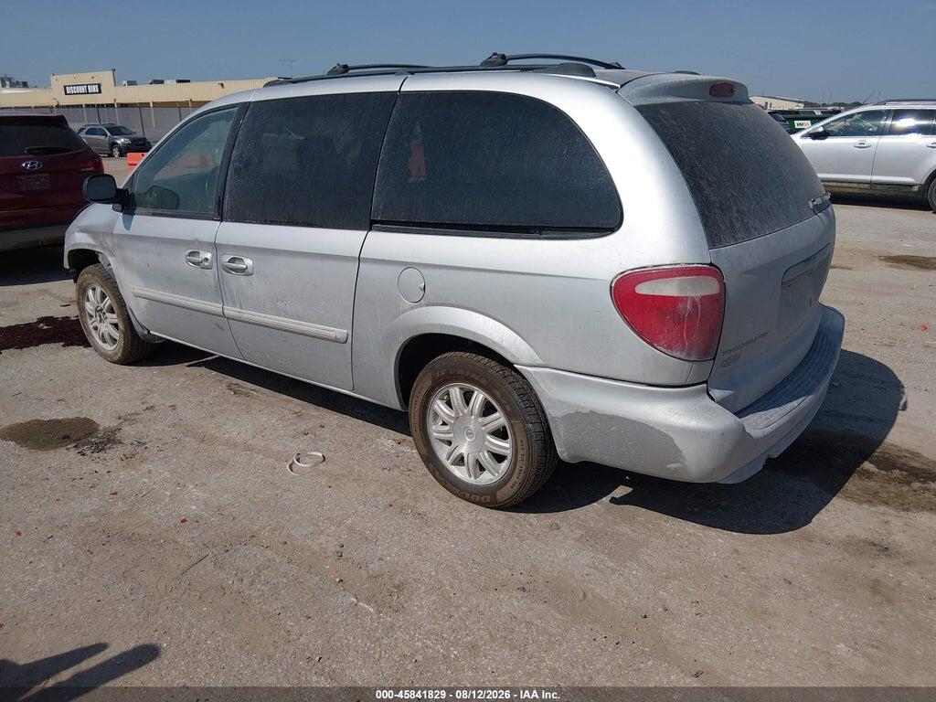 2C4GP54L65R481848 2005 CHRYSLER TOWN & COUNTRY photo no. 3