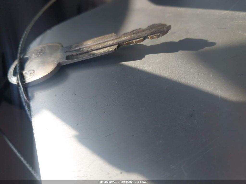 KNDJC733755349645 2005 KIA SORENTO photo no. 11