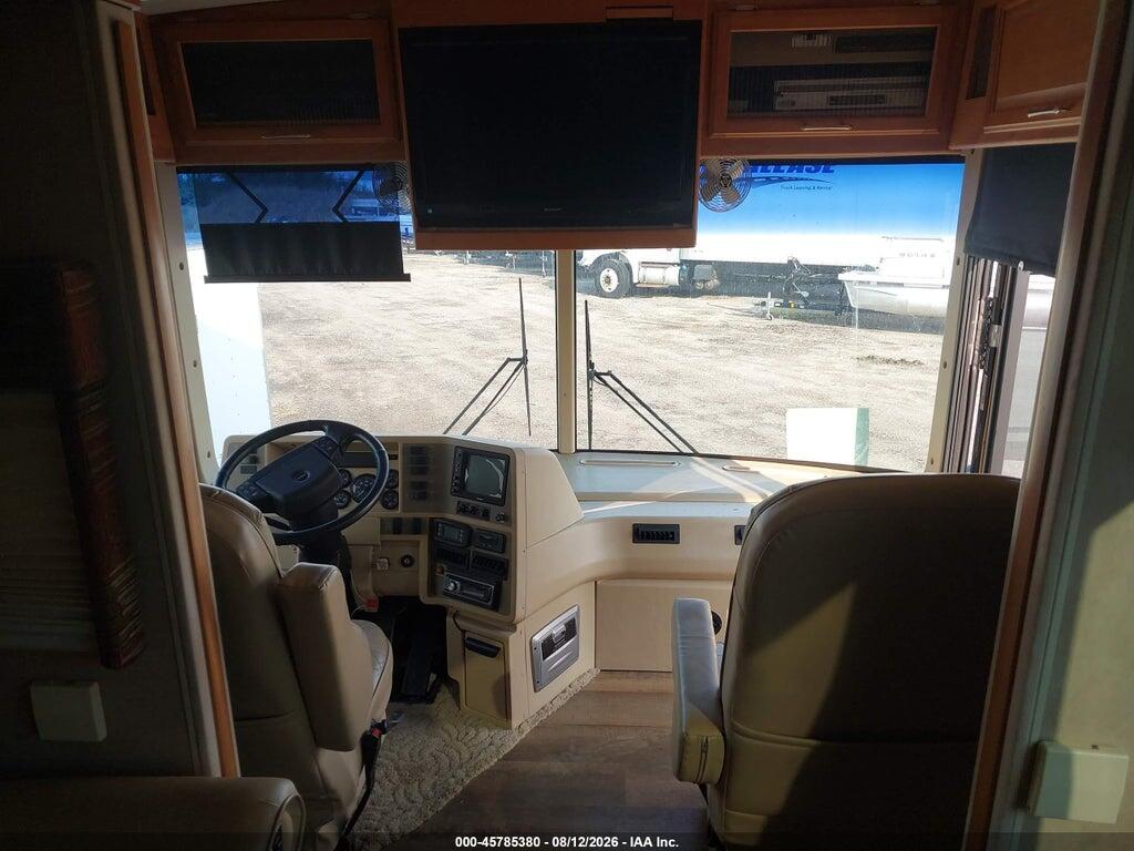 4UZACJDC55CV83057 2005 FREIGHTLINER CHASSIS photo no. 5