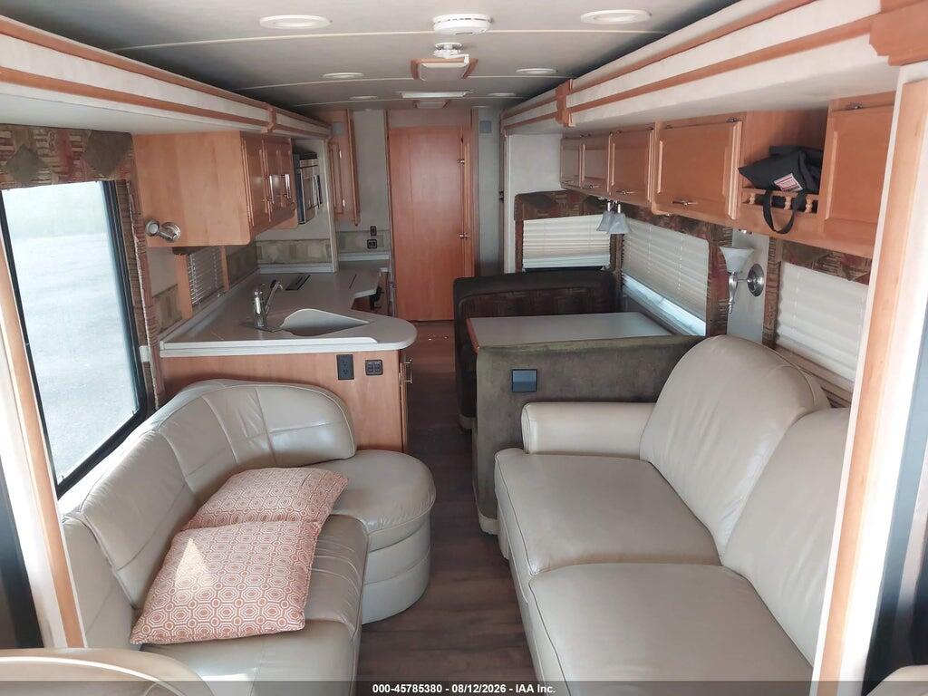 4UZACJDC55CV83057 2005 FREIGHTLINER CHASSIS photo no. 8