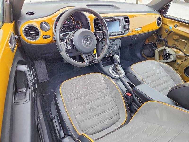 2016 VOLKSWAGEN BEETLE DUNE — Фото 8 из 13