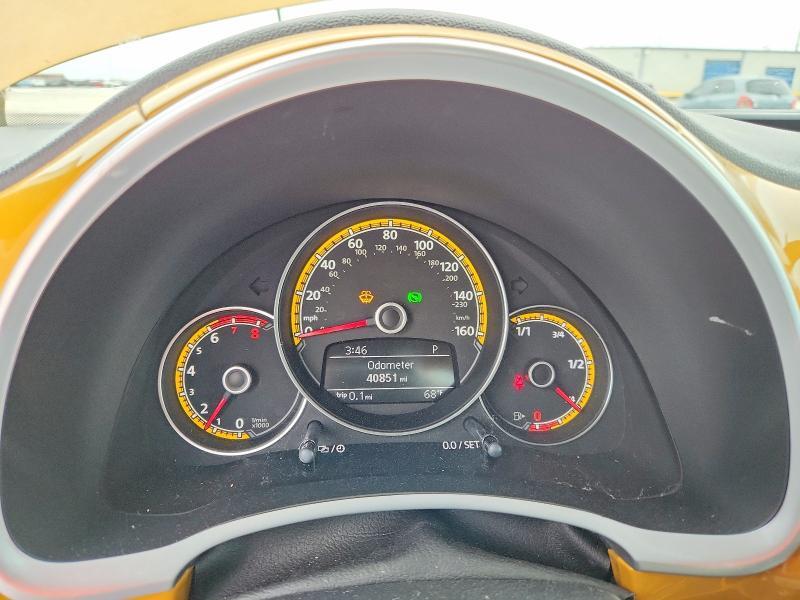 2016 VOLKSWAGEN BEETLE DUNE — Фото 9 из 13