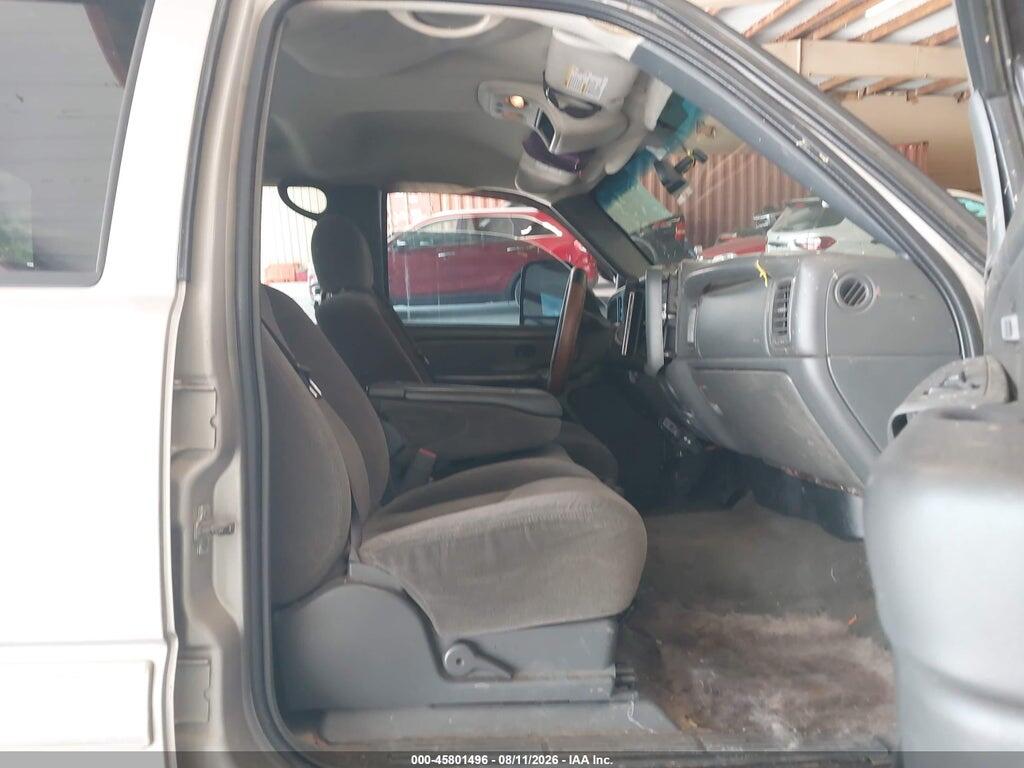 1GBJK33D06F227262 2006 CHEVROLET SILVERADO 3500 photo no. 5