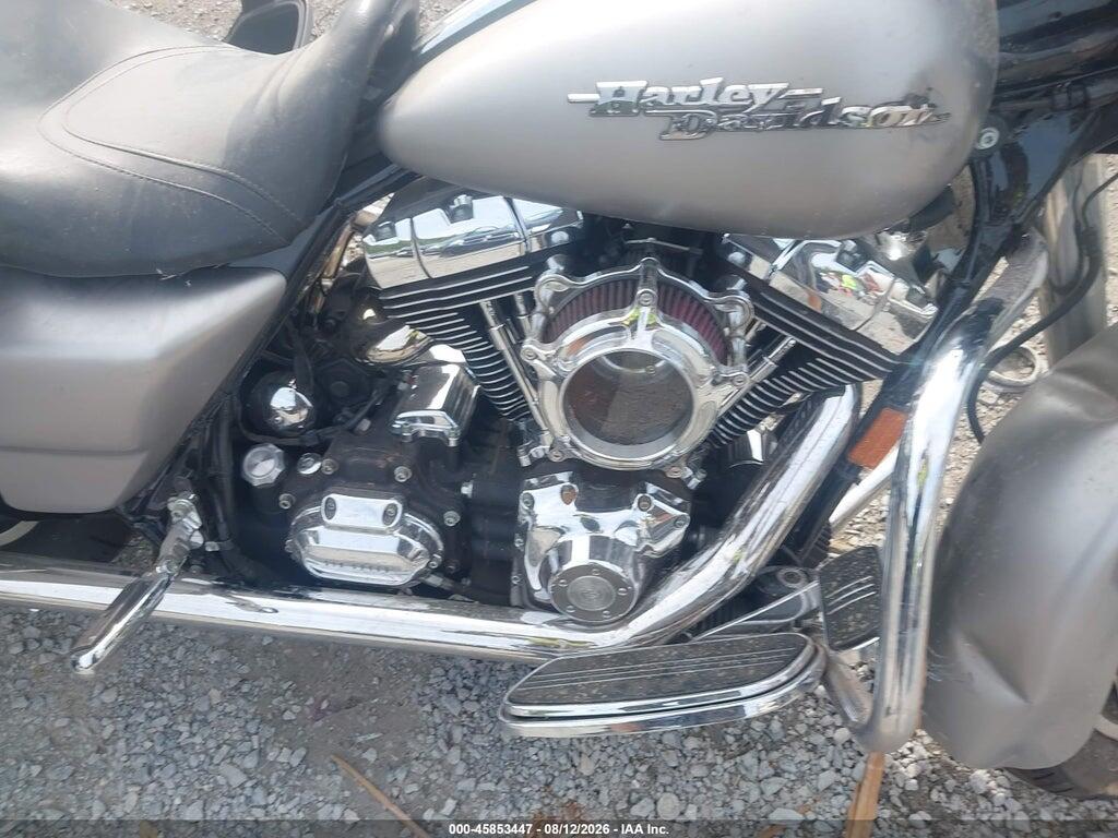 1HD1KB4147Y644835 2007 HARLEY-DAVIDSON FLHX photo no. 8