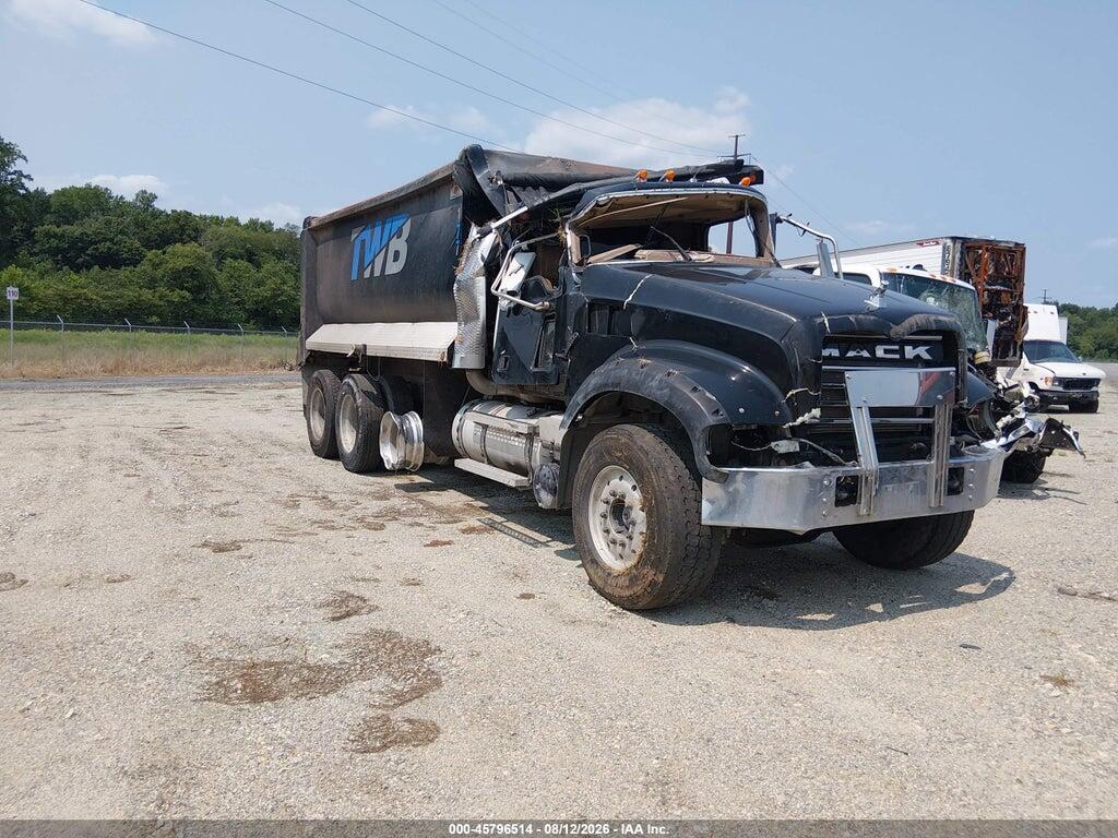 2007 MACK 700 1M2AT04Y37M006904