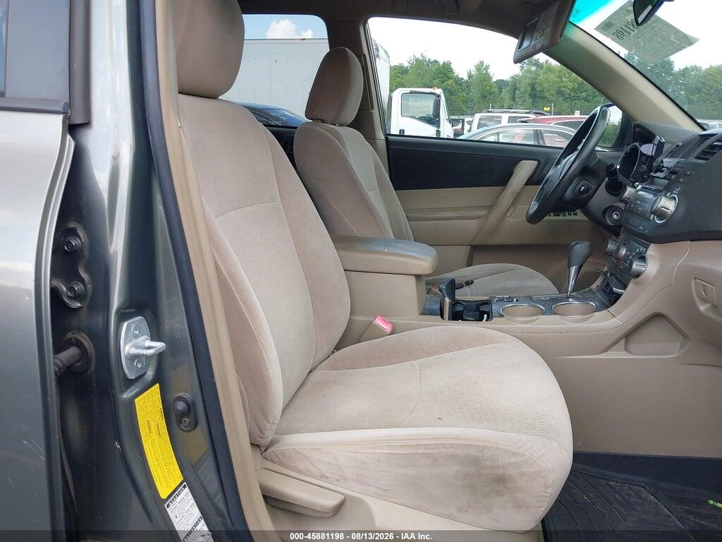 JTEES41A282039246 2008 TOYOTA HIGHLANDER photo no. 5
