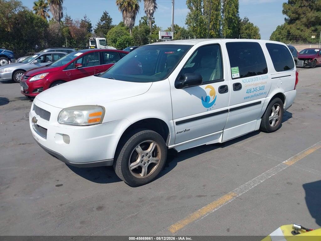 1GBDV13W38D139993 2008 CHEVROLET UPLANDER photo no. 2