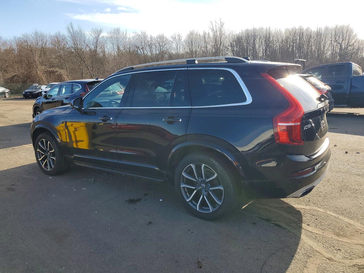 2016 VOLVO XC90 T6 — Фото 2 из 13
