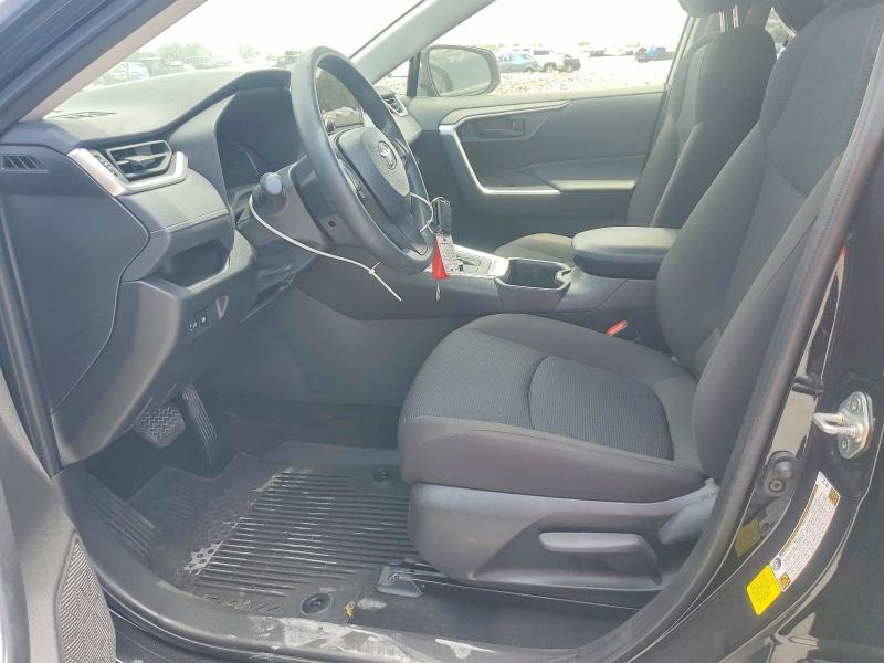 2025 TOYOTA RAV4 LE — Фото 7 из 14