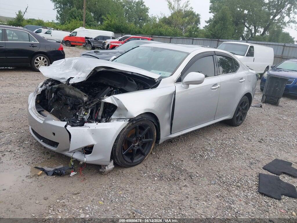 JTHCK262885017833 2008 LEXUS IS 250 photo no. 2