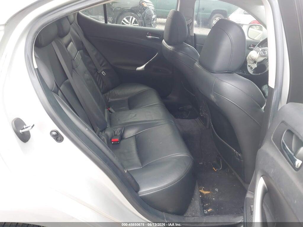 JTHCK262885017833 2008 LEXUS IS 250 photo no. 8