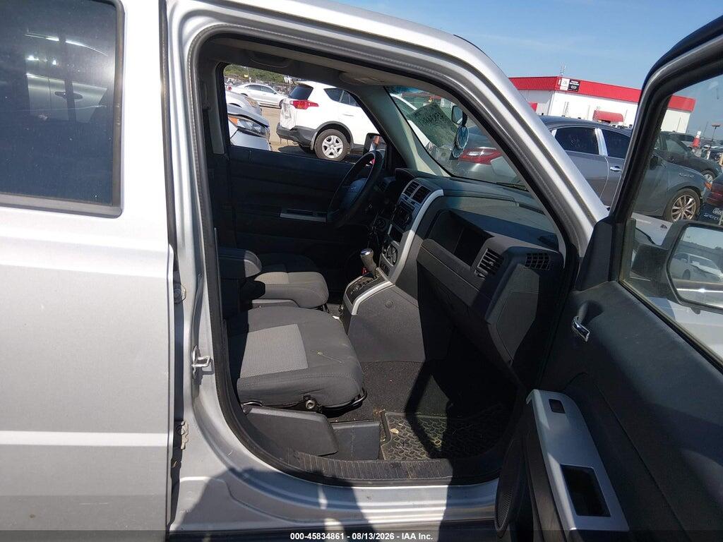 1J8FT28W08D698144 2008 JEEP PATRIOT photo no. 5