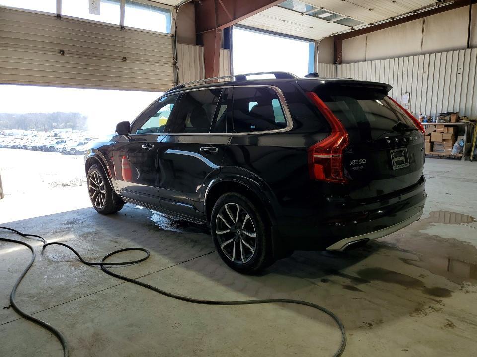 2016 VOLVO XC90 T6 — Фото 2 из 13