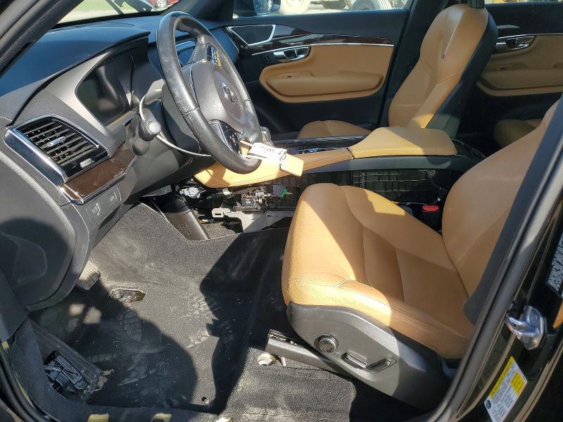 2016 VOLVO XC90 T6 — Фото 7 из 13