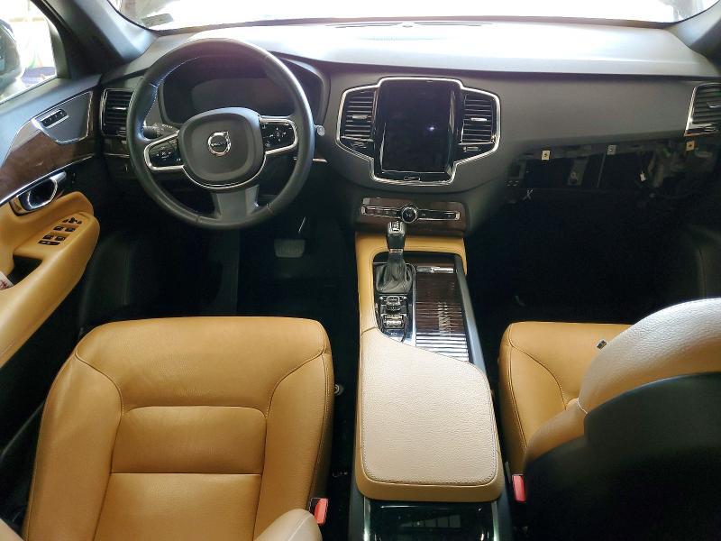 2016 VOLVO XC90 T6 — Фото 8 из 13