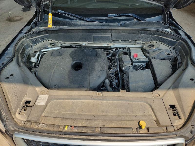 2016 VOLVO XC90 T6 — Фото 11 из 12