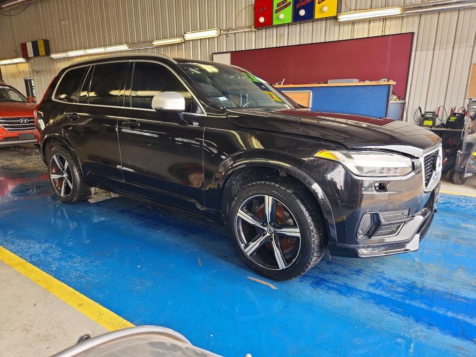 2016 VOLVO XC90 T6 — Фото 4 из 12