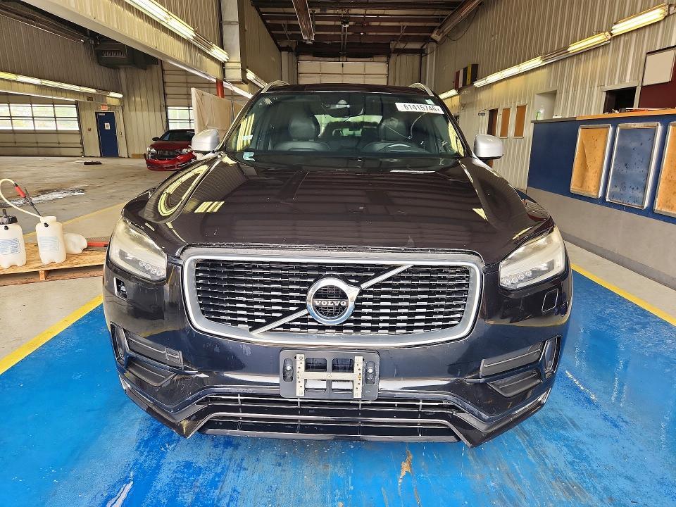 2016 VOLVO XC90 T6 — Фото 5 из 12