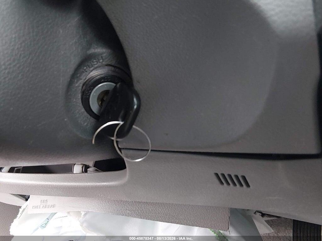 4T1BF3EK9AU056933 2010 TOYOTA CAMRY photo no. 11