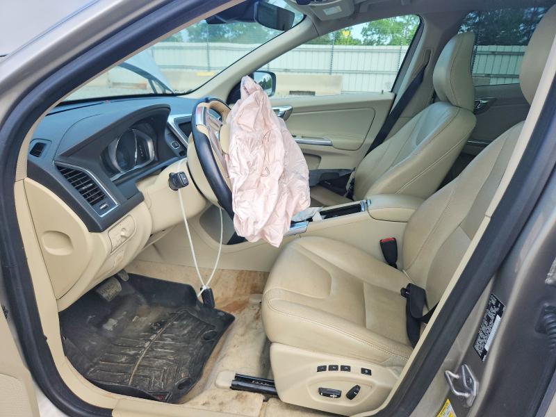 2016 VOLVO XC60 T6 PREMIER — Фото 7 из 12