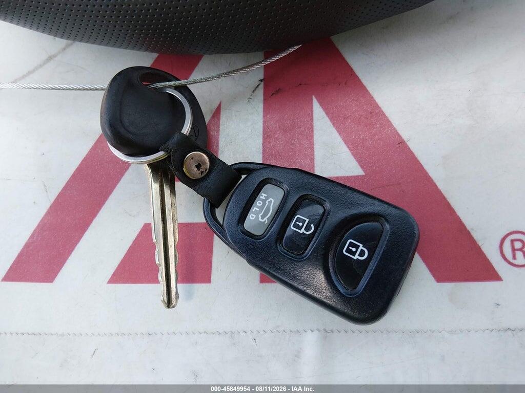 KMHDU4AD9AU972863 2010 HYUNDAI ELANTRA photo no. 11