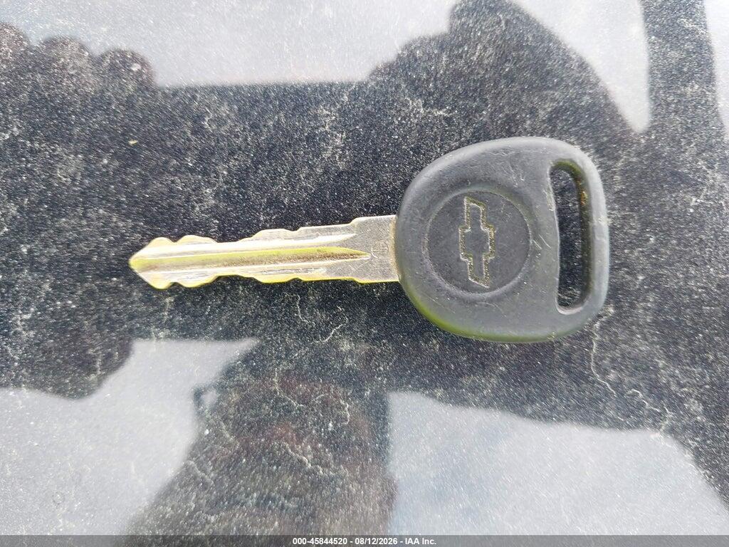 3GNVKFE03AG232379 2010 CHEVROLET AVALANCHE 1500 photo no. 11