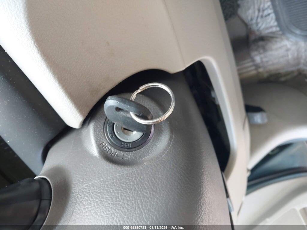4T1BF3EK8BU752698 2011 TOYOTA CAMRY photo no. 11