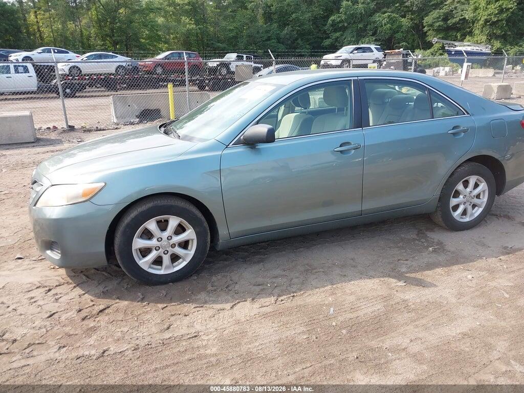 4T1BF3EK8BU752698 2011 TOYOTA CAMRY photo no. 2
