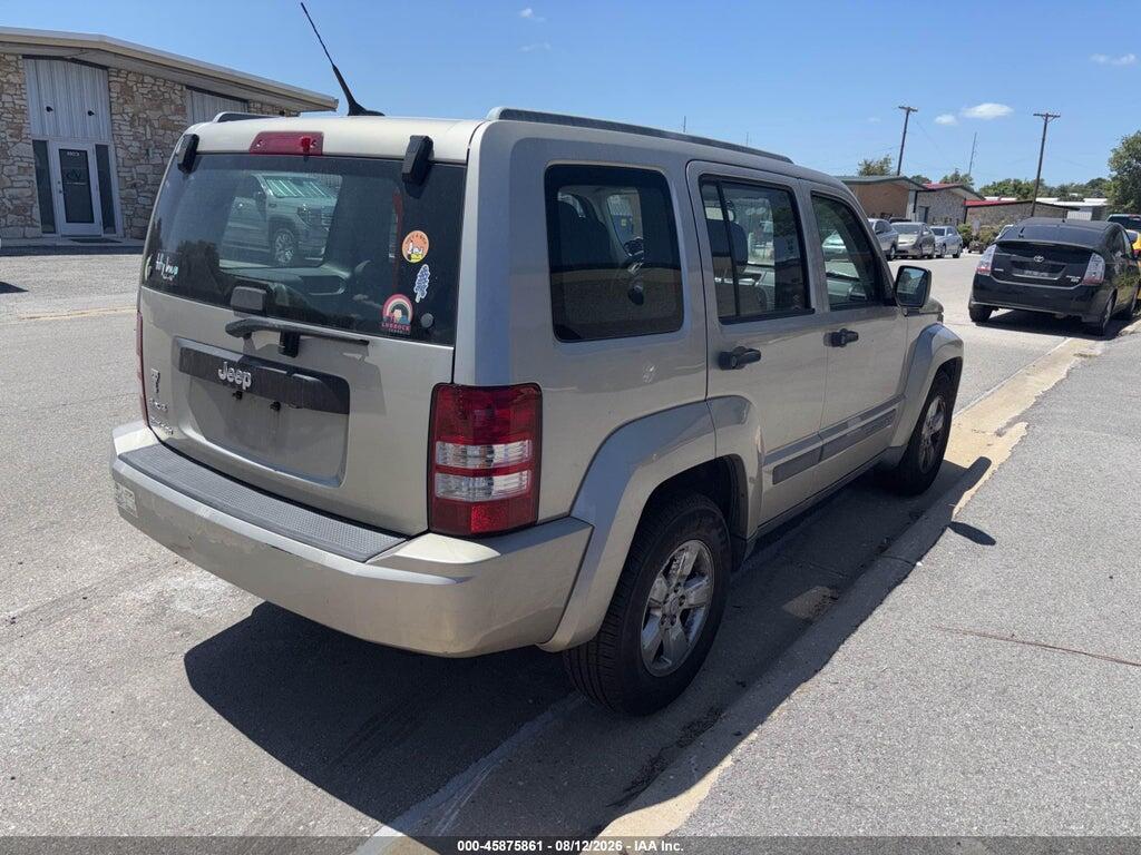 1J4PN2GK2BW571017 2011 JEEP LIBERTY photo no. 4