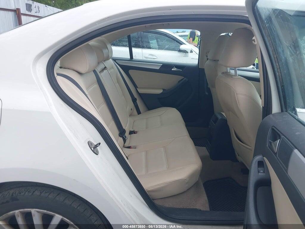 3VWLZ7AJ3BM371640 2011 VOLKSWAGEN JETTA photo no. 8
