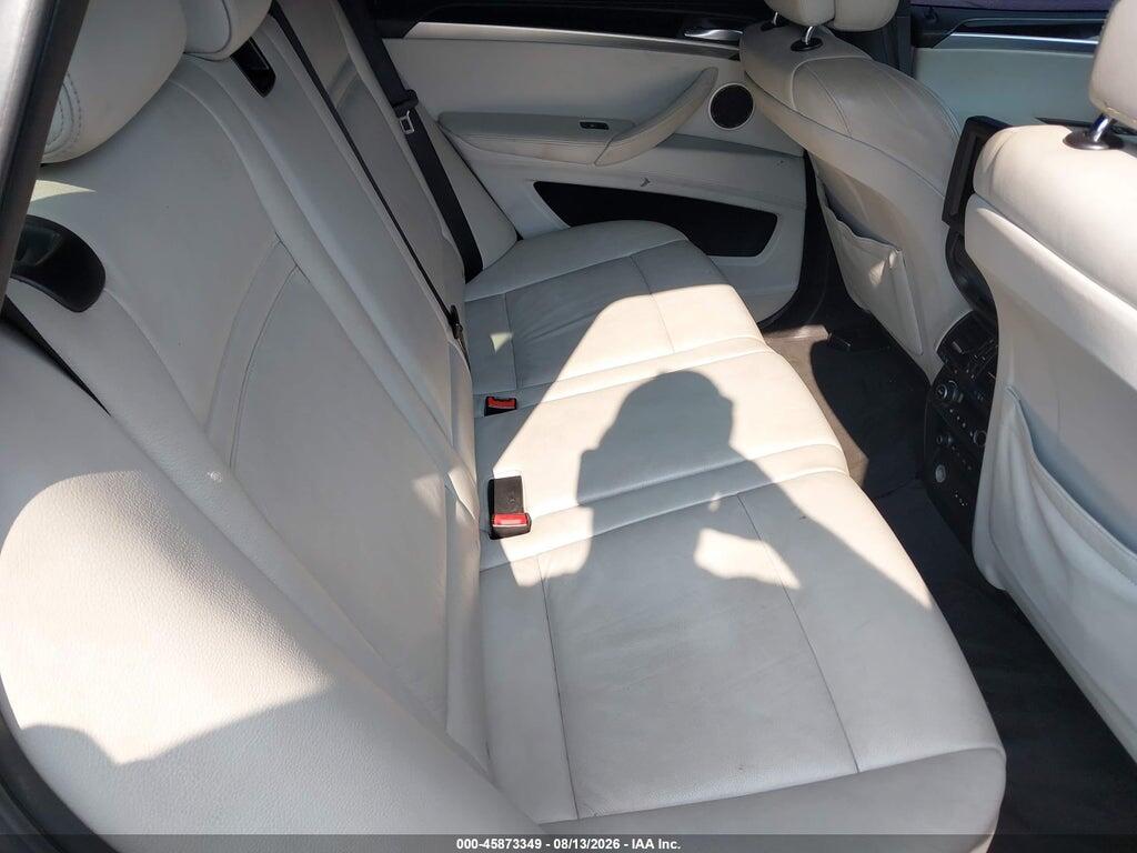 5YMGY0C55BLK26901 2011 BMW X5 M photo no. 8