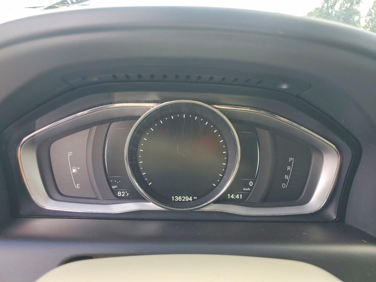 2016 VOLVO XC60 T5 PREMIER — Фото 9 из 12